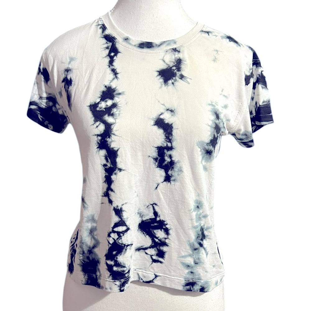 Lululemon Train to Be Short Sleeve White & Black Tie Dye Cropped Top